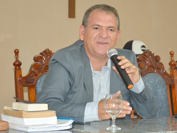 Resultado de imagem para fotos prefeito mano morais mauriti